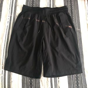 Men’s lulumemon shorts